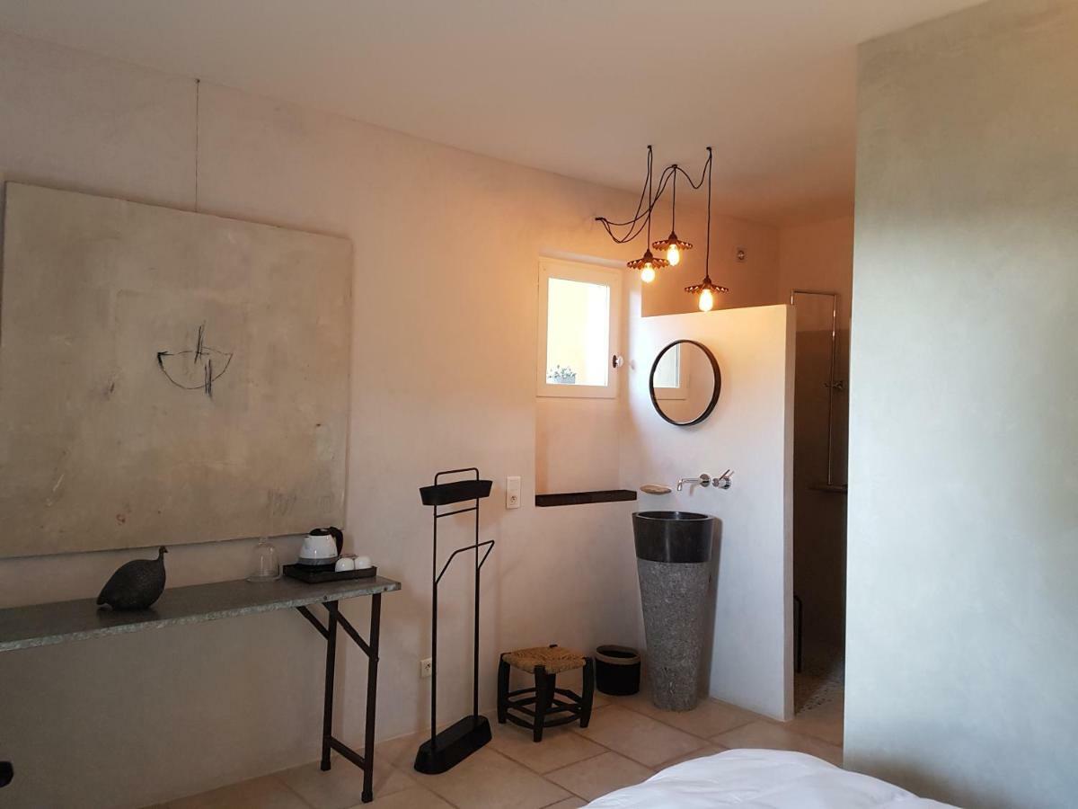 L'Aube Safran Bed and Breakfast Le Barroux Exteriör bild